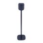 Zwarte speakerstandaard met Apple HomePod speaker