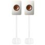 Set van twee witte speakerstandaards met KEF LS50