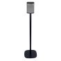 Zwarte speakerstandaard met Riva Concert