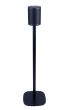 Zwarte speakerstandaard met B&O BeoPlay M3