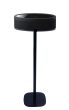 Zwarte speakerstandaard met Yamaha MusicCast 50
